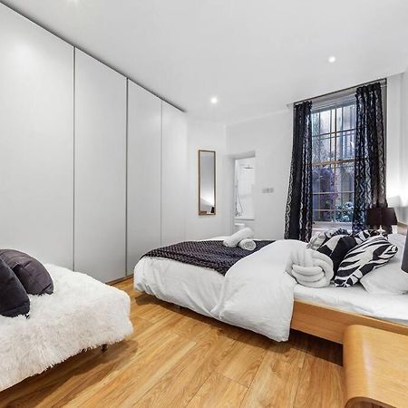 3 Bedroom Flat In Haymarket London Sleeps 14 Hy1 Exterior photo