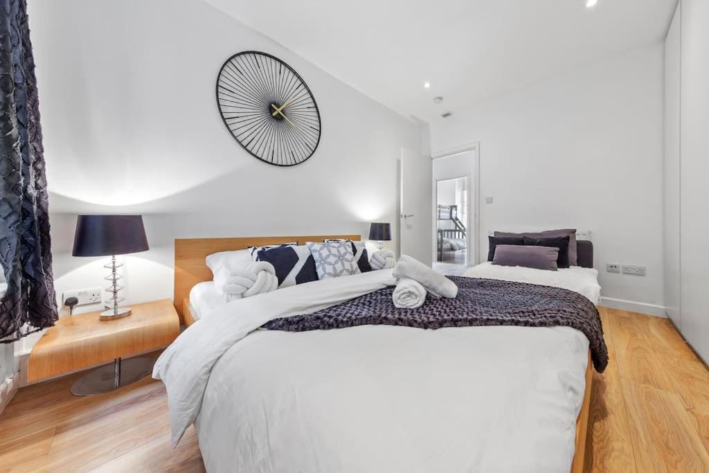 3 Bedroom Flat In Haymarket London Sleeps 14 Hy1 Exterior photo